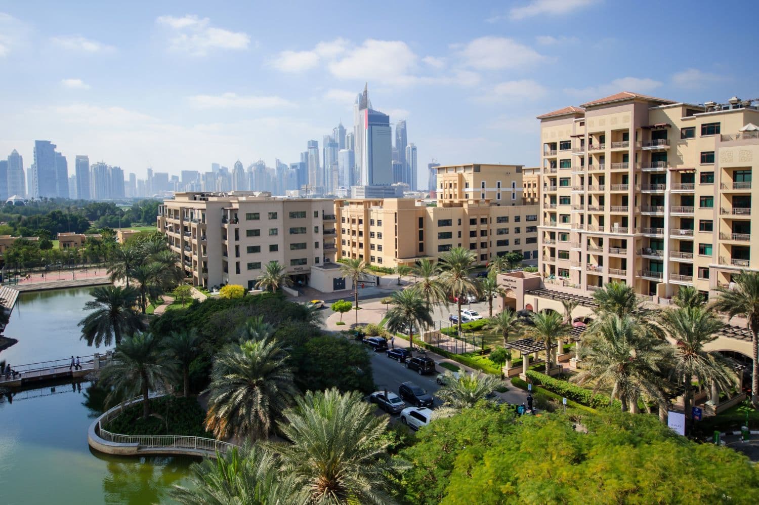 How to Invest in Dubai Real Estate (Complete Beginner Guide)